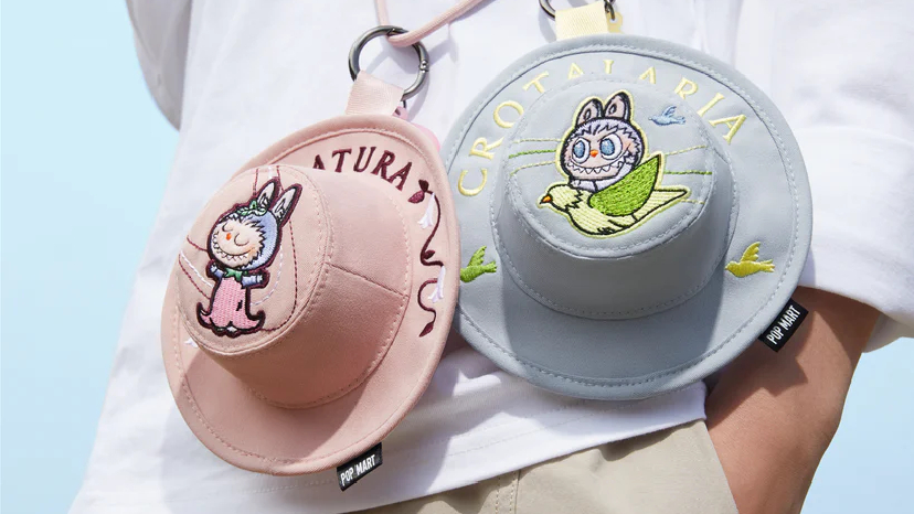 Labubu FALL IN WIND  Mini Bag