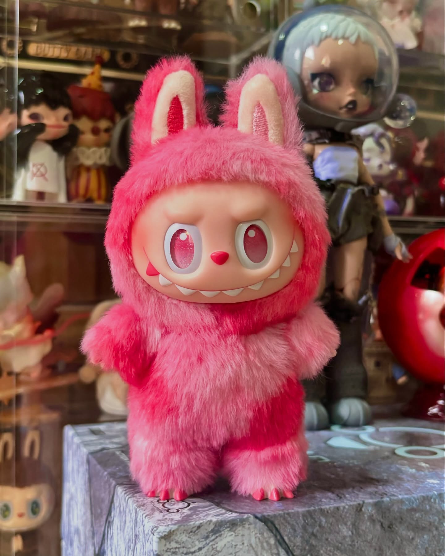 Labubu Love Image